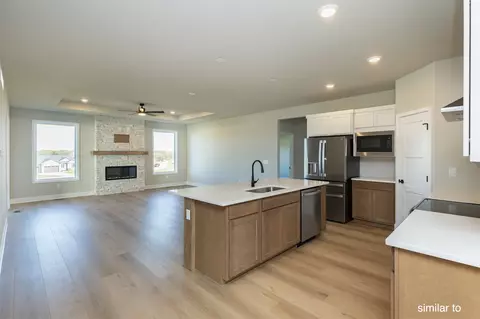 3405 SE Bannister Dr, Ankeny, IA 50021