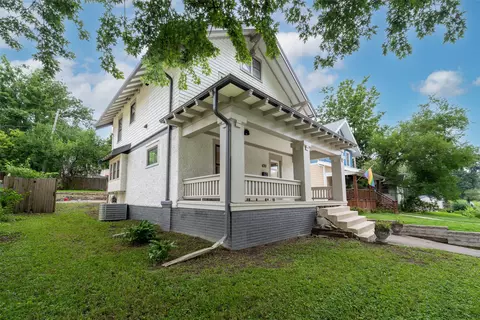 650 27th St, Des Moines, IA 50312