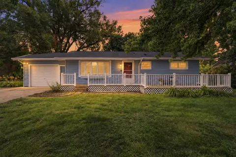 212 Garden Rd, Ames, IA 50010
