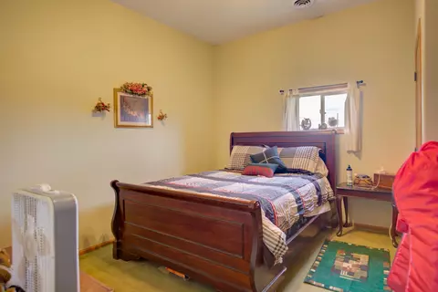 Bedroom - 3254 White Pole Rd, Stuart, IA 50250 photo 2 of 6