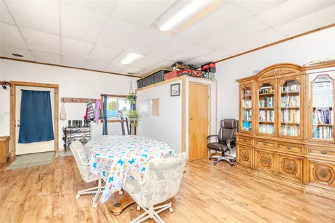 Dining - 3254 White Pole Rd, Stuart, IA 50250 photo 1 of 1