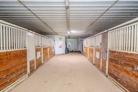 Entry Way - 3254 White Pole Rd, Stuart, IA 50250 photo 1 of 3