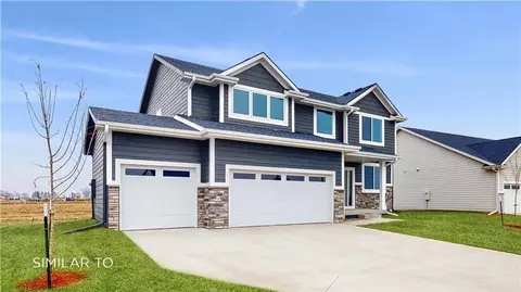 1309 Lincoln Ct, Norwalk, IA 50211