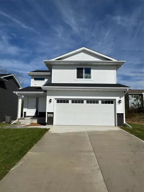 607 W Wright Rd, Norwalk, IA 50211