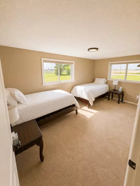 Bedroom - 16665 524th St, Centerville, IA 52544 photo 2 of 4