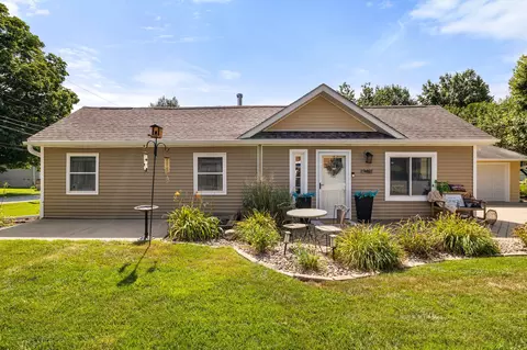 401 Summer St, Polk City, IA 50226