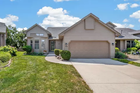 1932 Maple Cir, West Des Moines, IA 50265
