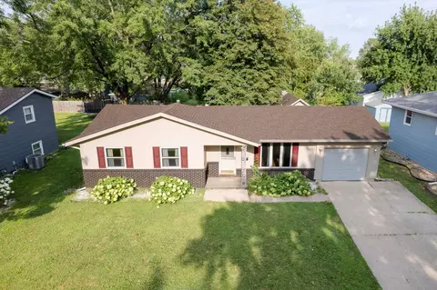 617 NW Beechwood St, Ankeny, IA 50023