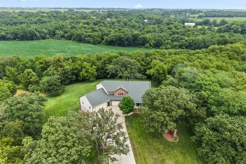 17652 J Ave, Perry, IA 50220