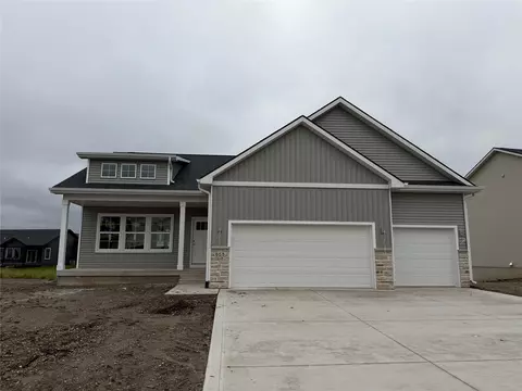 655 NW Georgetown Dr, Waukee, IA 50263