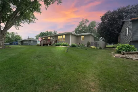304 K St, Baxter, IA 50028