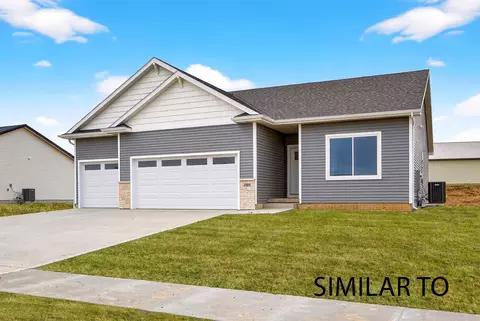 2912 Myron St, Norwalk, IA 50211