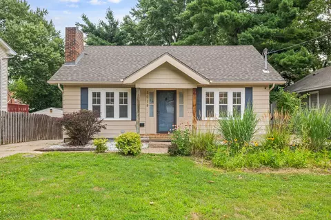 2019 40th Pl, Des Moines, IA 50310