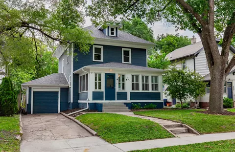1643 York St, Des Moines, IA 50316