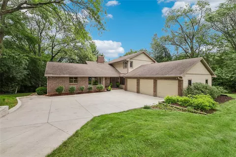 3301 Valley Ridge Ct, West Des Moines, IA 50265