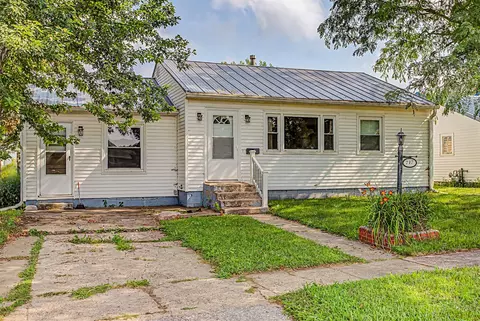 717 W First St, Madrid, IA 50156