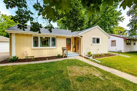 1209 Meadow Ln, Webster City, IA 50595
