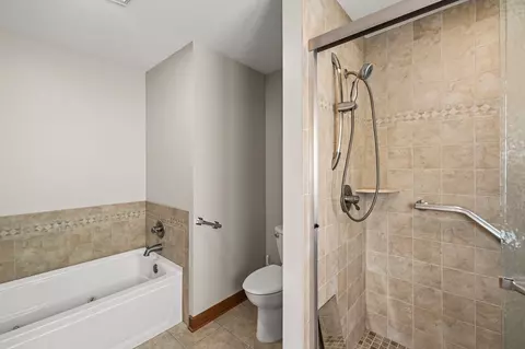 Bath - 1403 Maple Dr, Adel, IA 50003 photo 3 of 5
