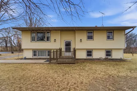155 Coal Ridge Rd, Knoxville, IA 50138