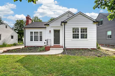 2515 45th St, Des Moines, IA 50310