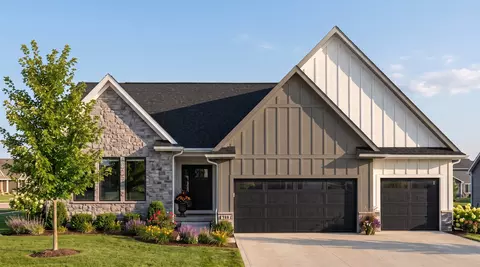 9512 NW 82nd Ave, Johnston, IA 50131