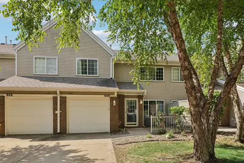 6855 Woodland Ave #909, West Des Moines, IA 50266