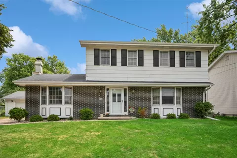 4105 73rd Pl, Urbandale, IA 50322