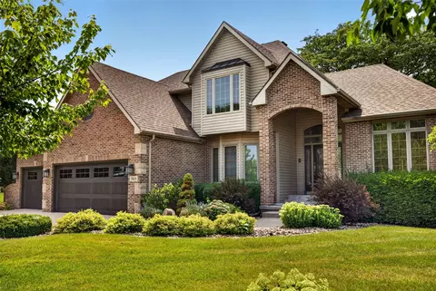 3604 129th St, Urbandale, IA 50323
