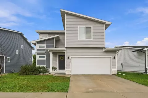 1001 NE 16th St, Grimes, IA 50111