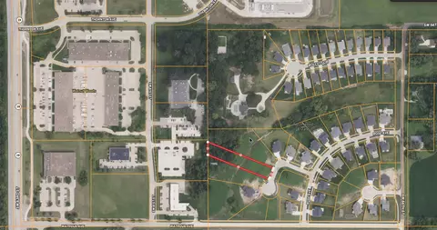 5815 Rose Cir, Des Moines, IA 50321