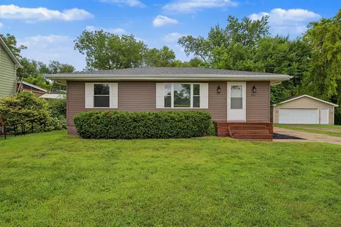 203 Lincoln St SE, Bondurant, IA 50035