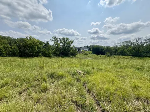 14828 Persimmon Dr, Urbandale, IA 50323