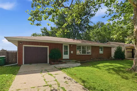 4029 64th St, Urbandale, IA 50322