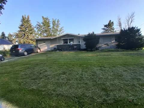 710 10th Ave, Ackley, IA 50601