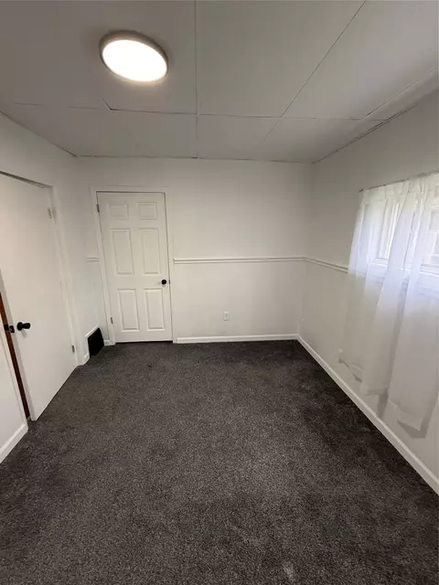 Bedroom - 2117 5th St, Perry, IA 50220 photo 3 of 7