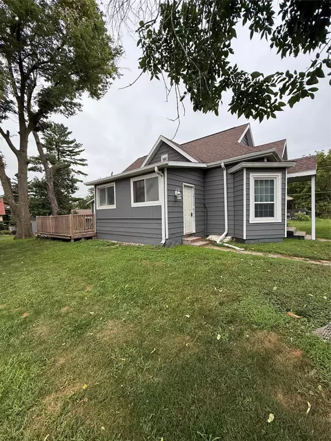2117 5th St, Perry, IA 50220
