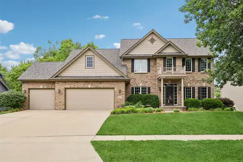 3617 149th St, Urbandale, IA 50323
