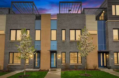 121 E Center St, Des Moines, IA 50309