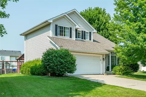 1113 SE 6th St, Grimes, IA 50111