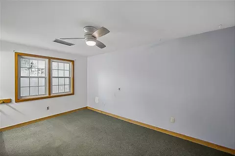 Bedroom - 3114 E 42nd St, Des Moines, IA 50317 photo 9 of 10