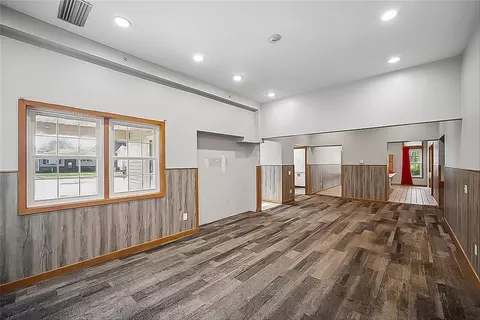 Living - 3114 E 42nd St, Des Moines, IA 50317 photo 2 of 2