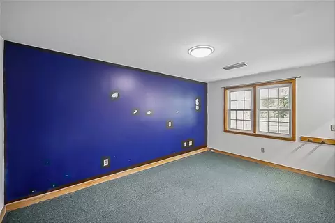 Bedroom - 3114 E 42nd St, Des Moines, IA 50317 photo 3 of 10