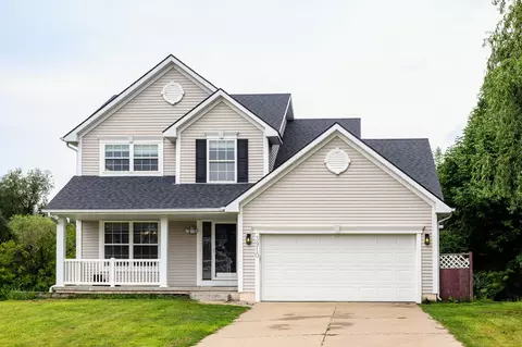 3910 122nd St, Urbandale, IA 50323
