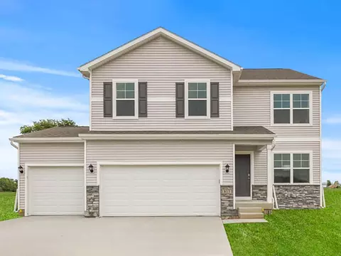2495 SE Ambrose Dr, West Des Moines, IA 50265