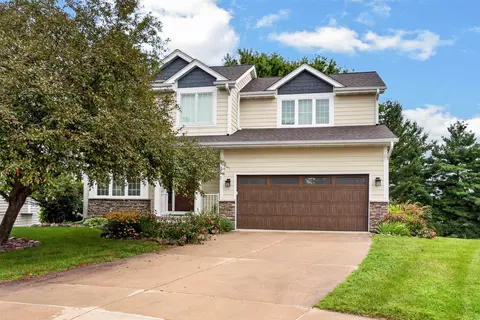 1268 S 50th Pl, West Des Moines, IA 50265