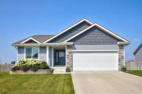 3312 Locust St SW, Bondurant, IA 50035