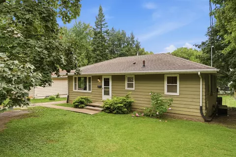 36 E Thornton Ave, Des Moines, IA 50315