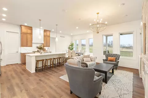 1350 SE Menlo Dr, Waukee, IA 50263