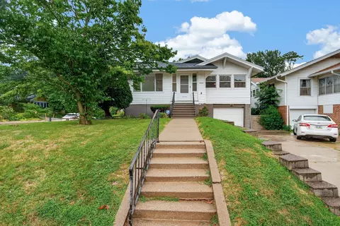 4433 Kingman Blvd, Des Moines, IA 50311
