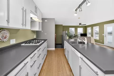 Kitchen - 8104 Lakeshore Dr, Dexter, IA 50070 photo 1 of 3